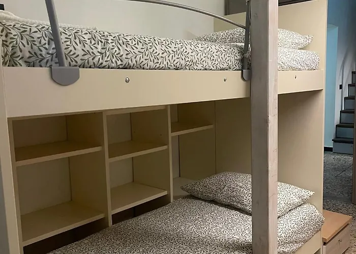 Storico Con Attrezzature Moderne Nel Centro Storico Genua