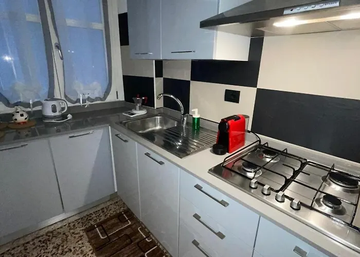 Storico Con Attrezzature Moderne Nel Centro Storico * Genua