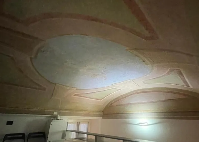 Storico Con Attrezzature Moderne Nel Centro Storico Genua